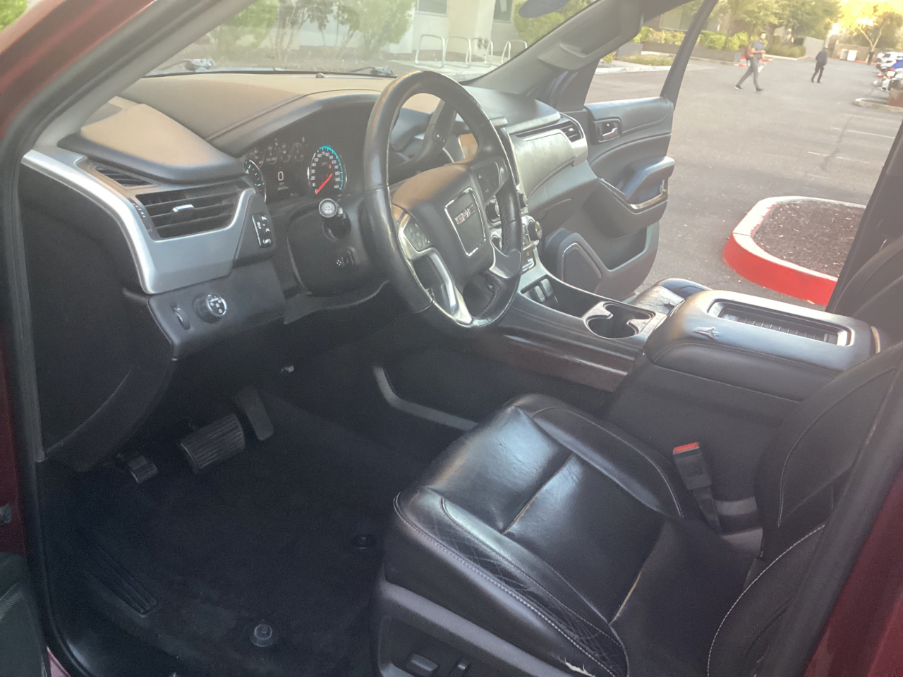 GMC Yukon XL SLT 2WD 2017