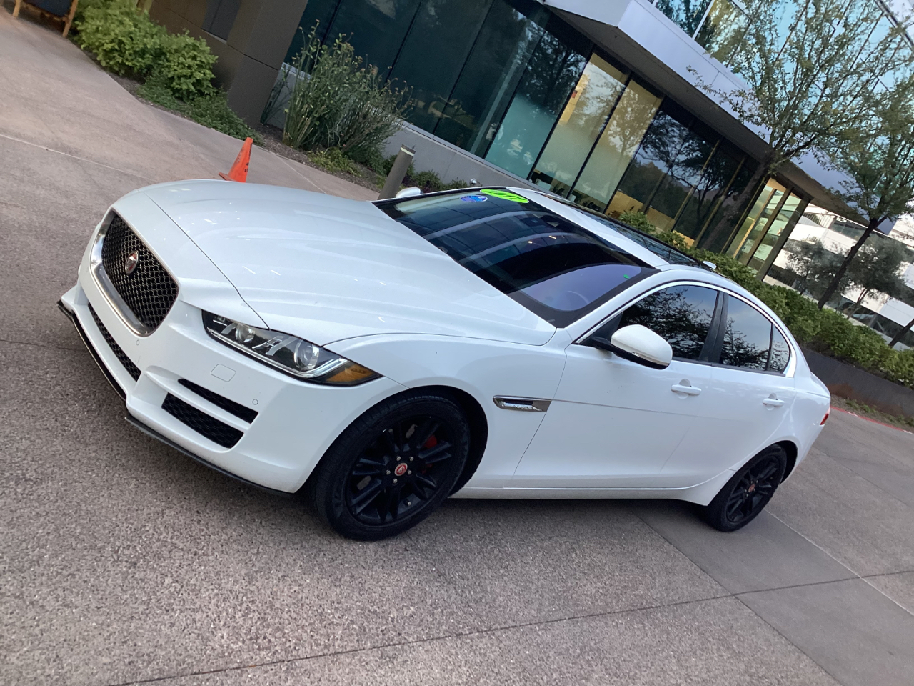 Jaguar XE 25t Premium 2017