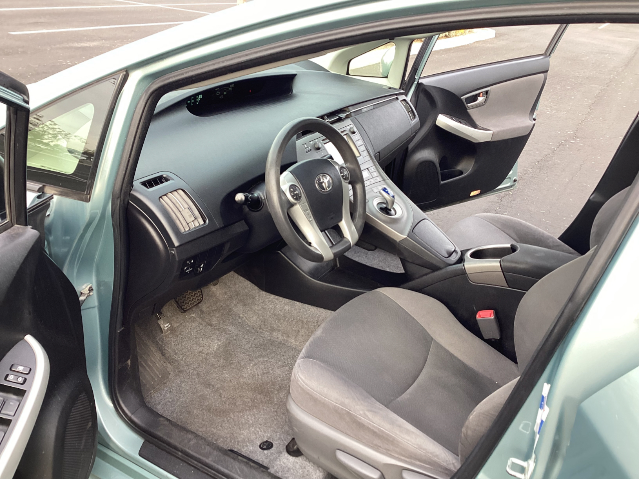 Toyota Prius Prius V 2012