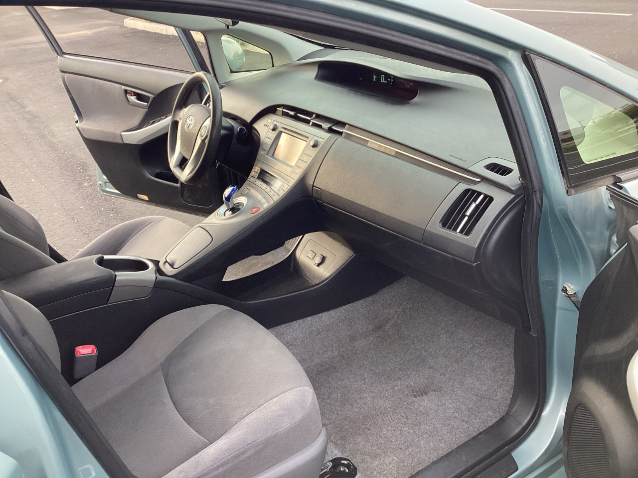 Toyota Prius Prius V 2012