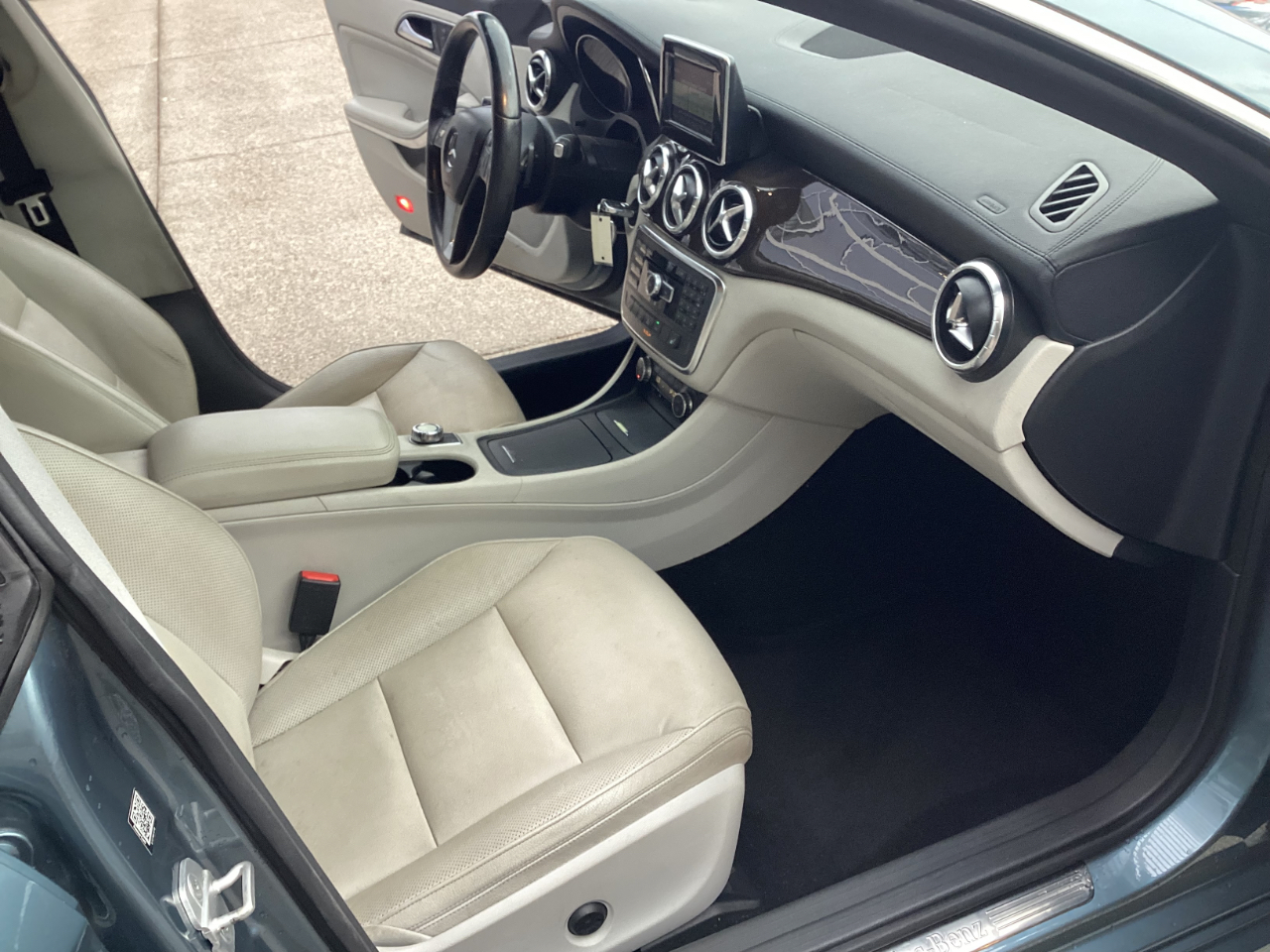 Mercedes-Benz CLA-Class CLA250 2014