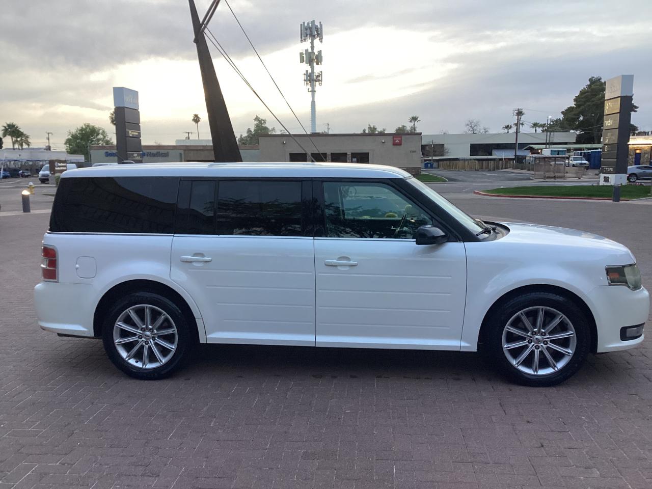 Ford Flex SEL FWD 2013