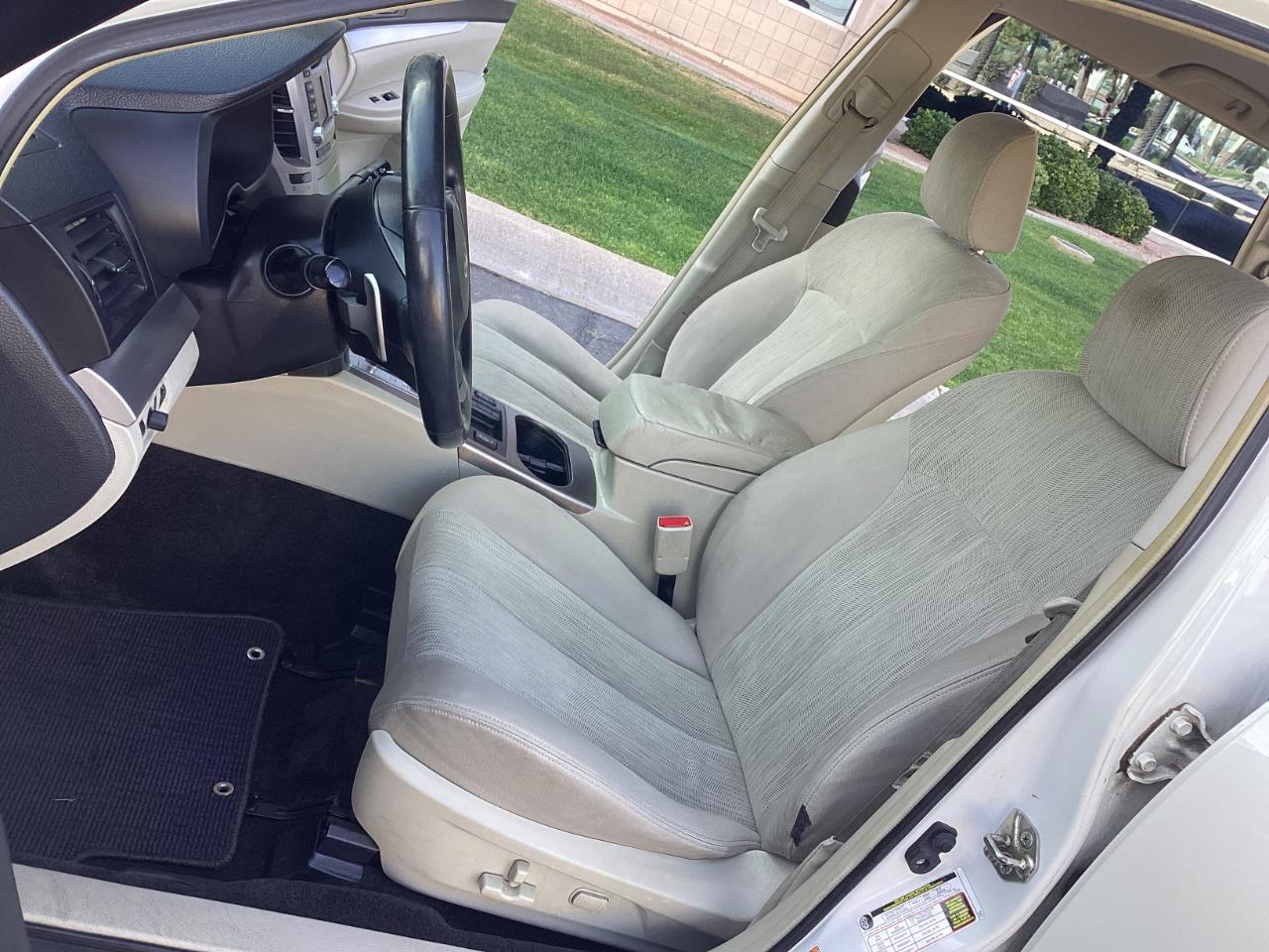 Subaru Outback 2.5i Premium 2014