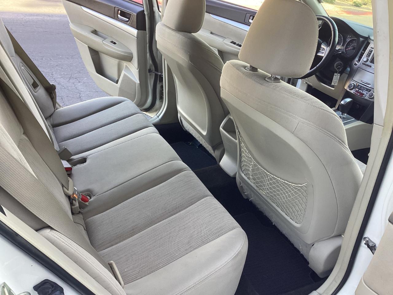 Subaru Outback 2.5i Premium 2014