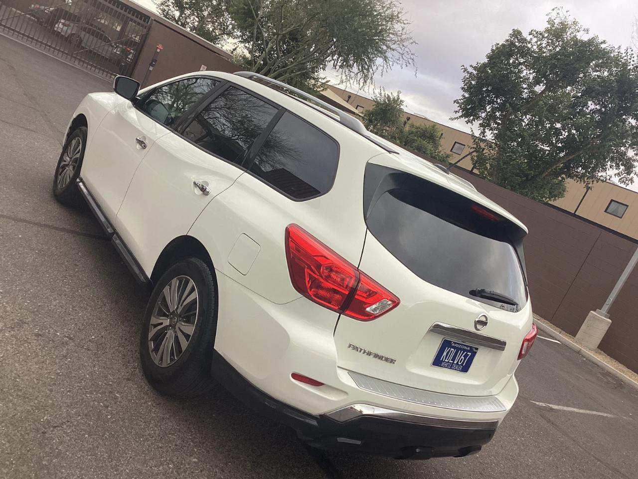 Nissan Pathfinder S 2WD 2018