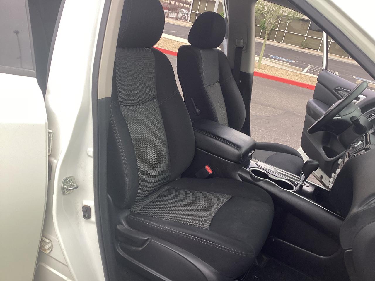 Nissan Pathfinder S 2WD 2018