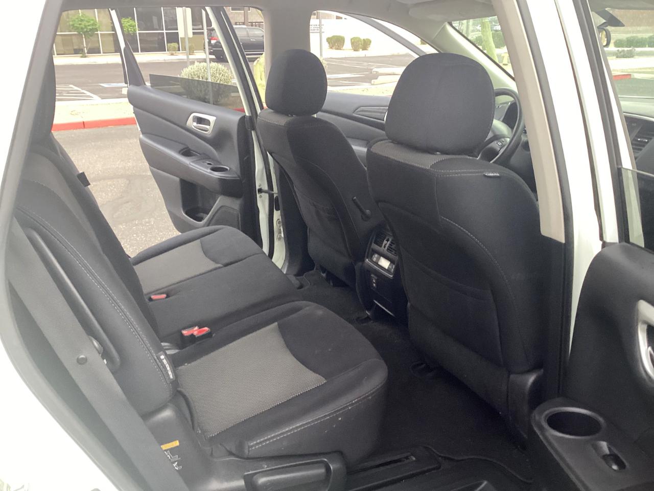 Nissan Pathfinder S 2WD 2018