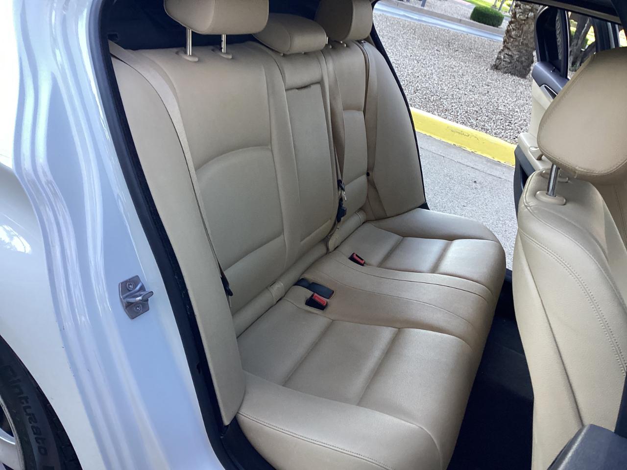 BMW 5-Series 528i 2016