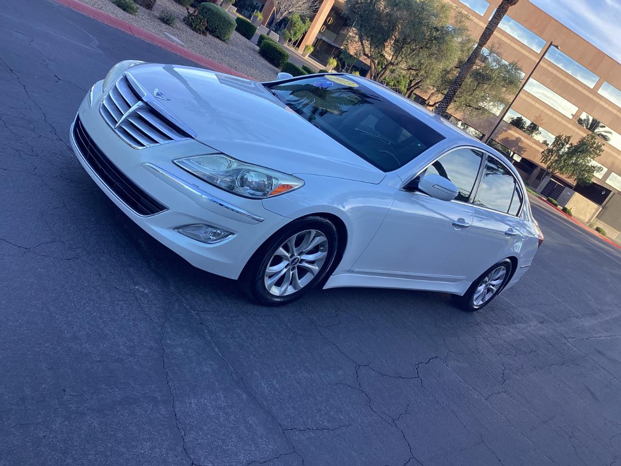 Hyundai Genesis 3.8L 2013