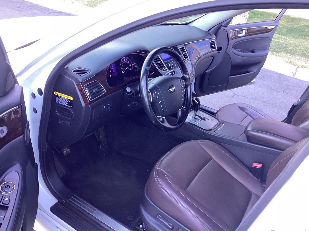 Hyundai Genesis 3.8L 2013