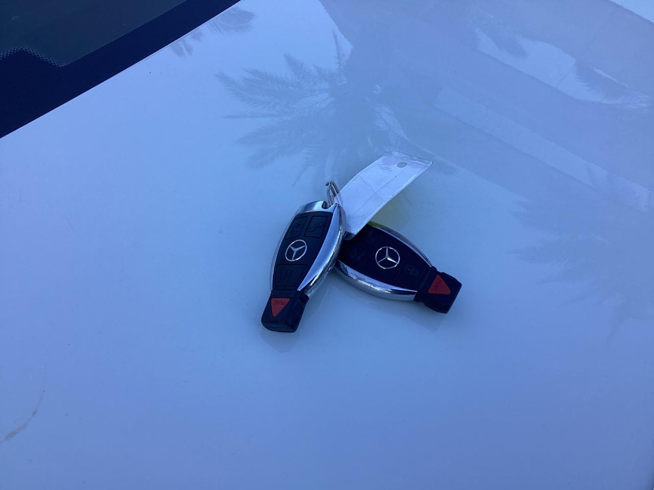 Mercedes-Benz C-Class C300 4MATIC Luxury Sedan 2011