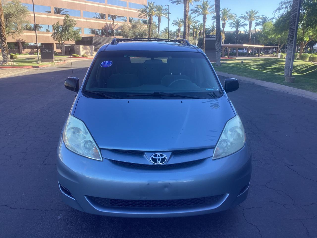 Toyota Sienna LE 7-Passenger 2006