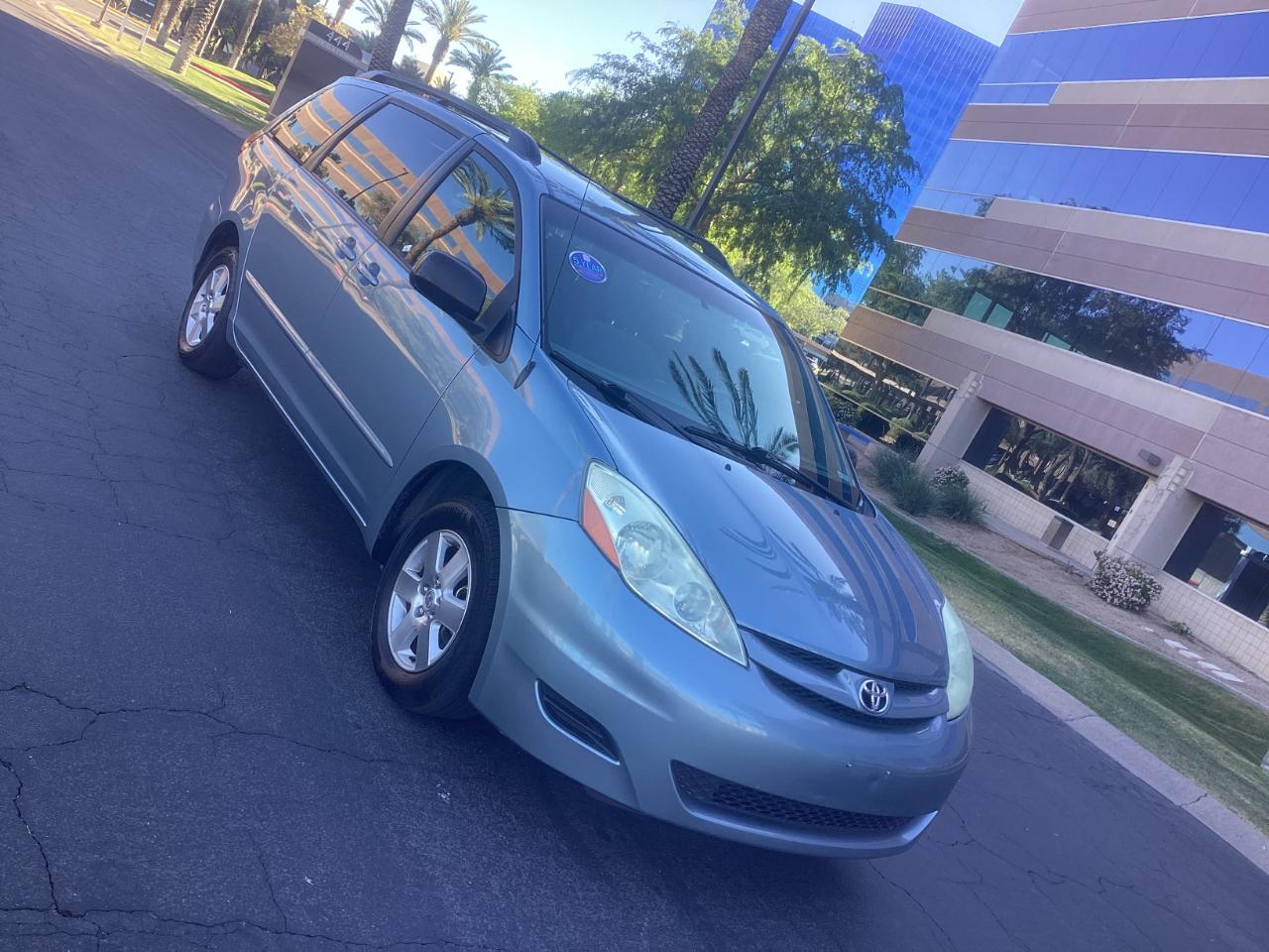 Toyota Sienna LE 7-Passenger 2006
