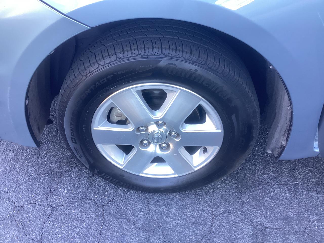 Toyota Sienna LE 7-Passenger 2006