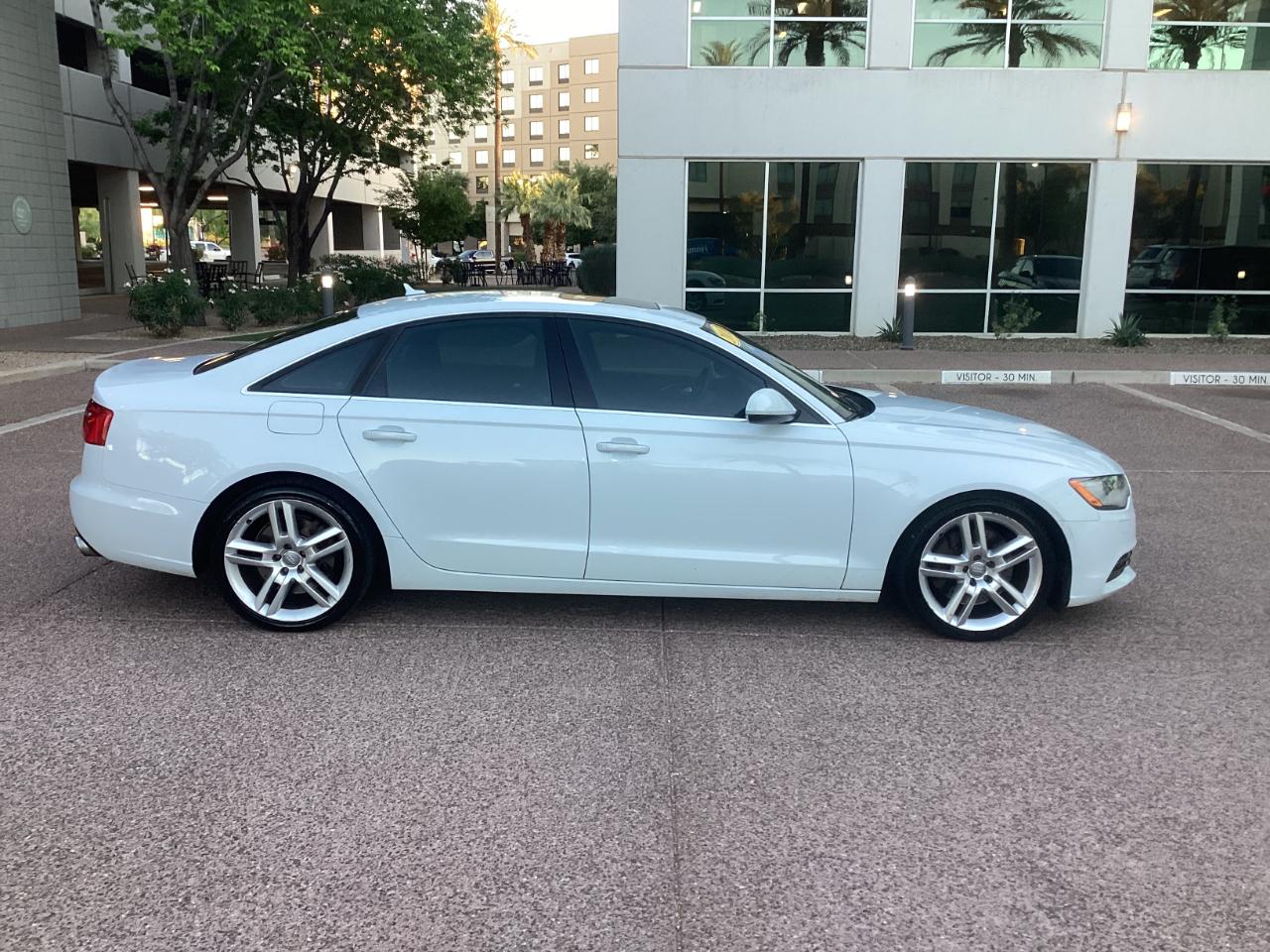 Audi A6 2.0T Premium Sedan FrontTrak Multitronic 2014