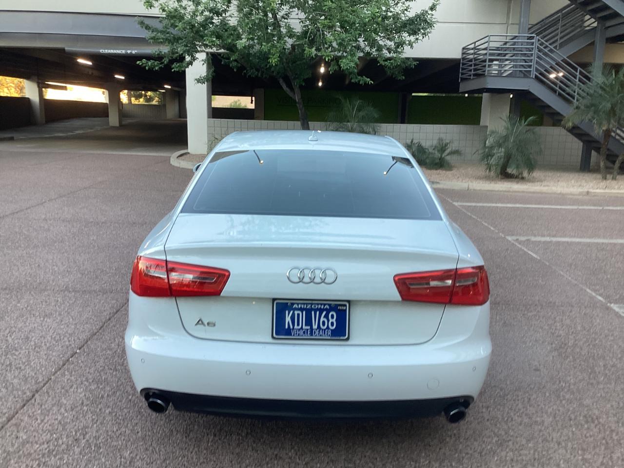 Audi A6 2.0T Premium Sedan FrontTrak Multitronic 2014