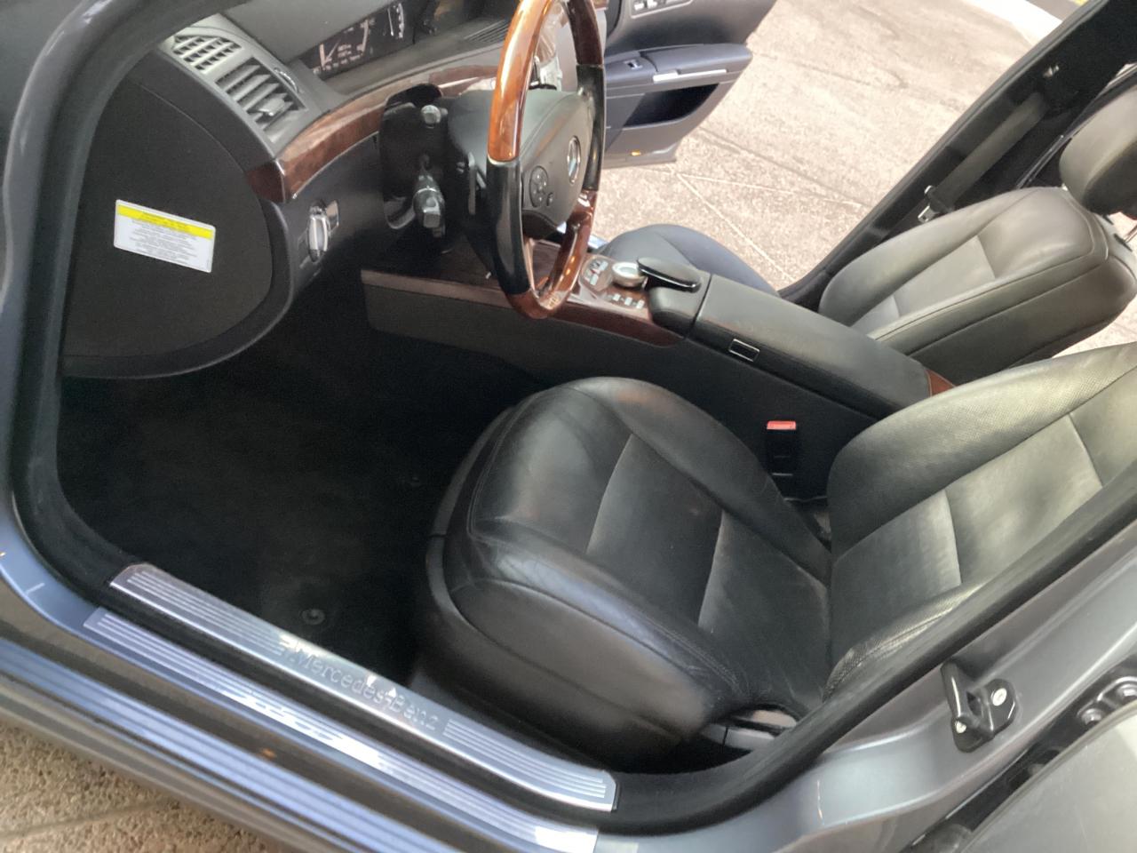 Mercedes-Benz S-Class S550 2011