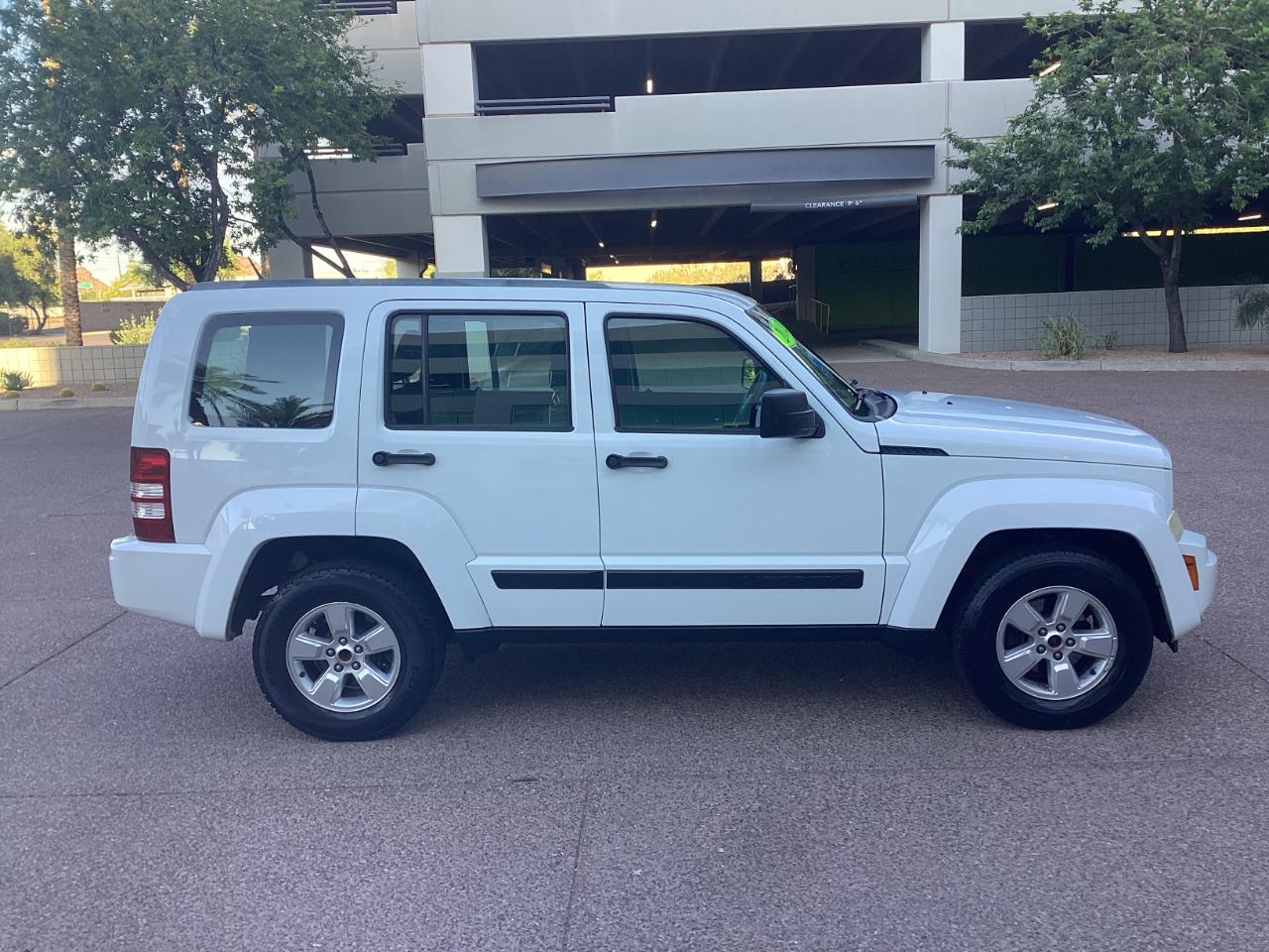 Jeep Liberty Sport 4WD 2012