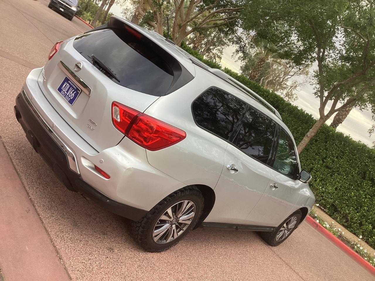 Nissan Pathfinder Platinum 4WD 2018