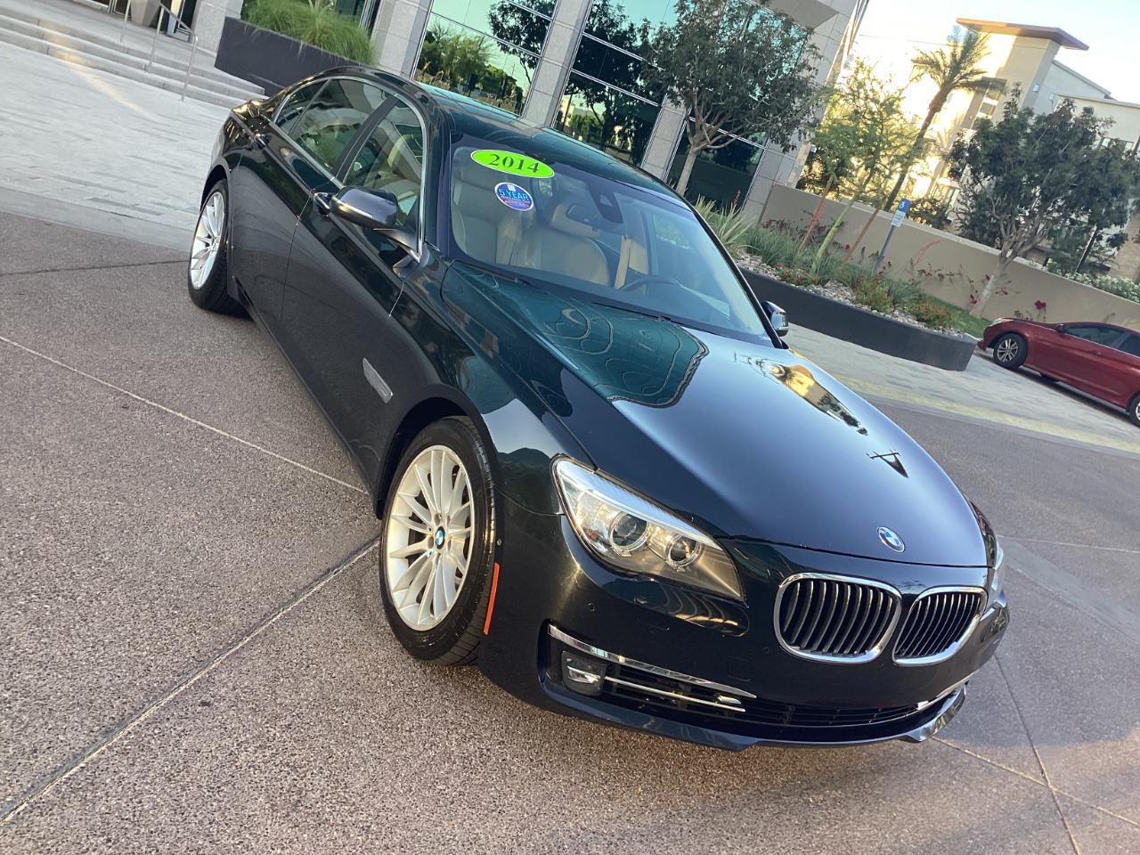 BMW 750Li  2014