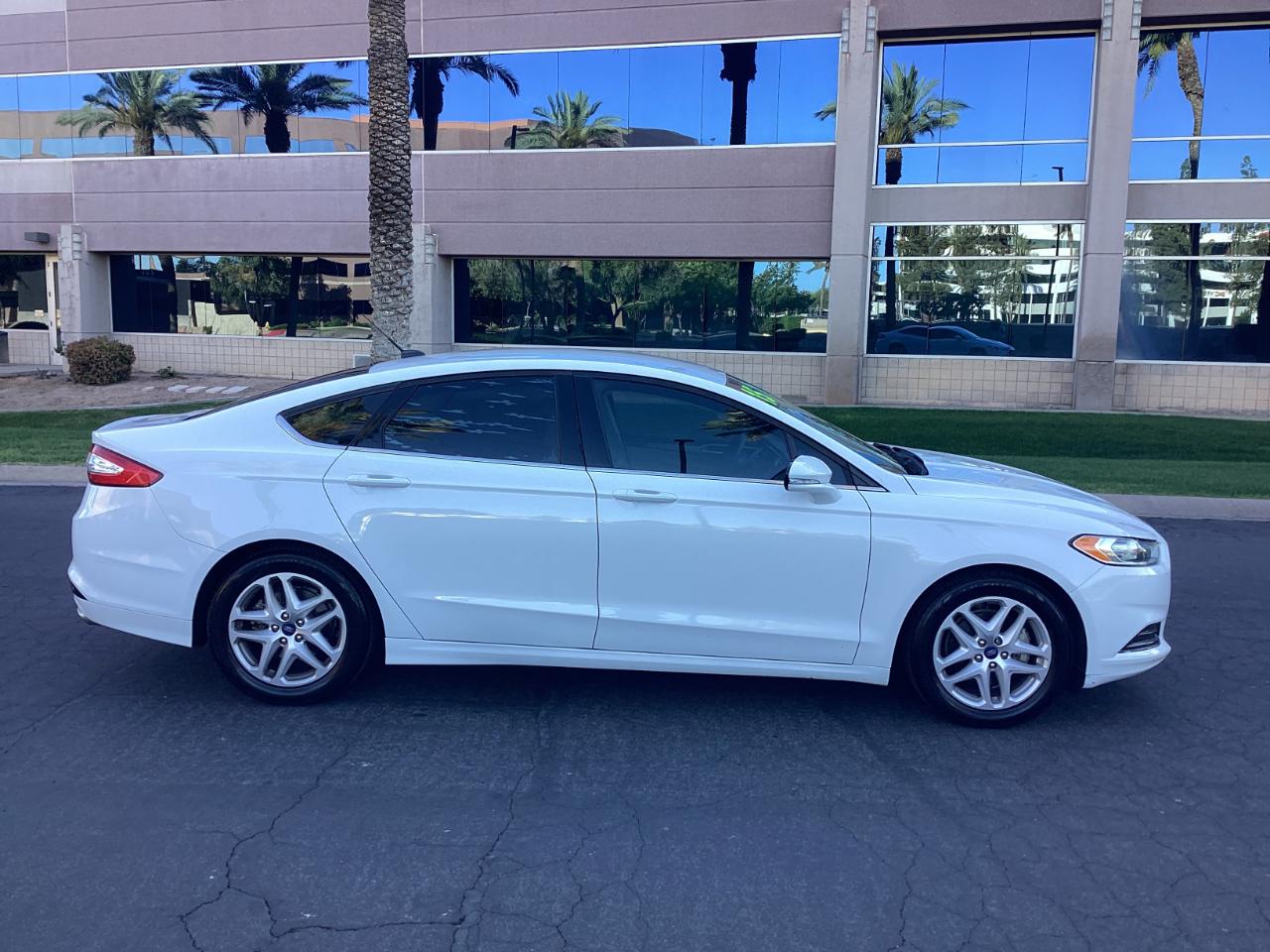 Ford Fusion SE 2015