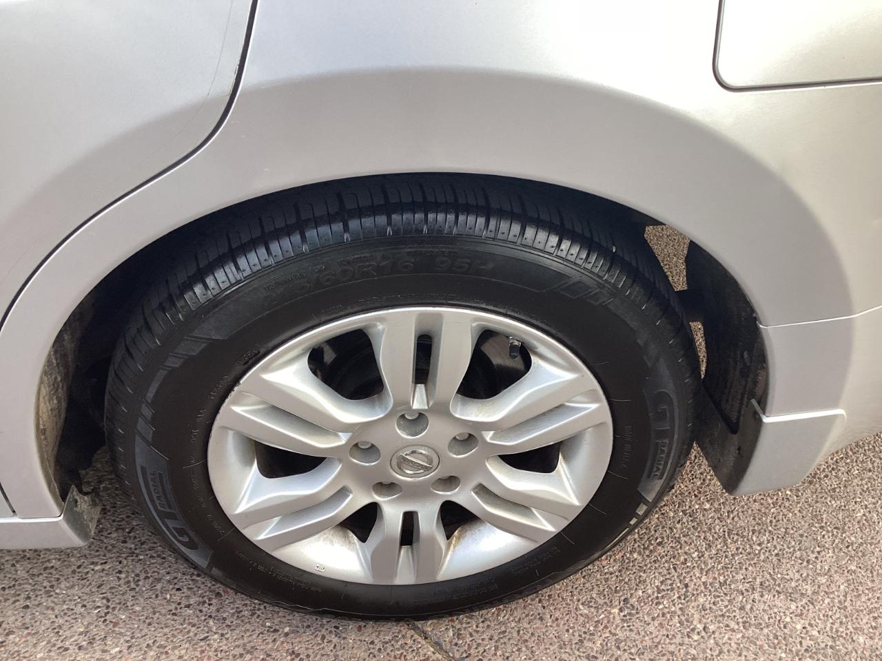 Nissan Altima 2.5 S 2010