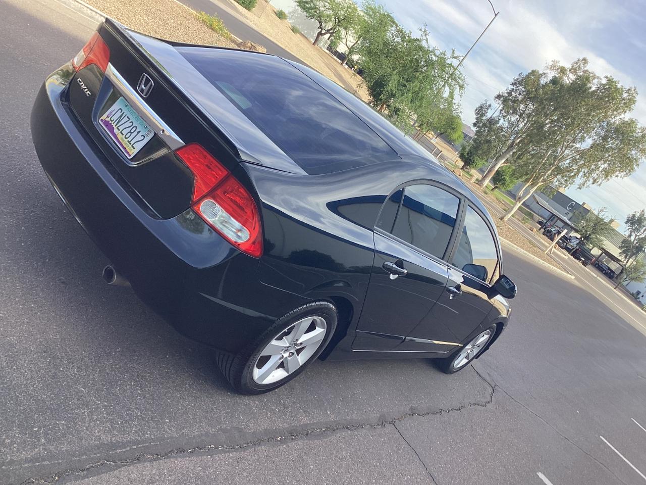 Honda Civic LX-S Sedan 5-Speed AT 2010