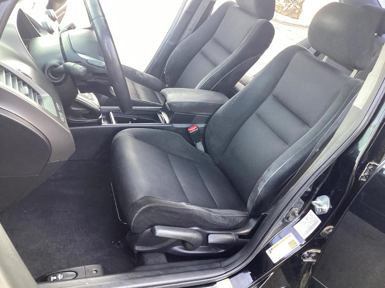 Honda Civic LX-S Sedan 5-Speed AT 2010