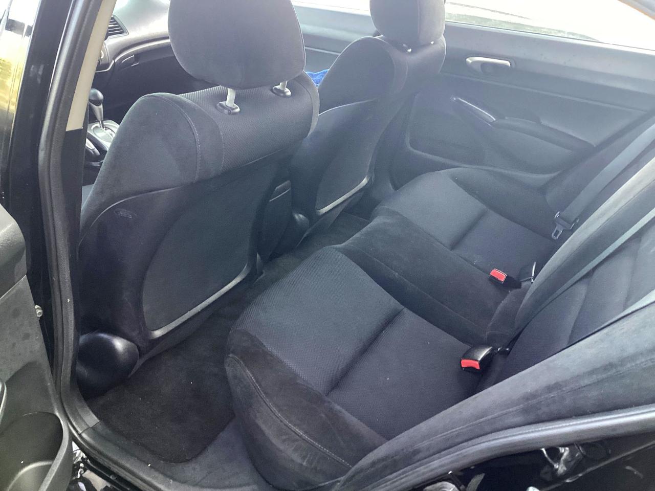 Honda Civic LX-S Sedan 5-Speed AT 2010