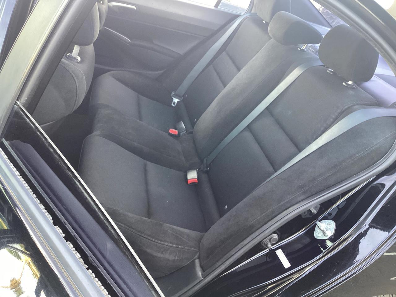 Honda Civic LX-S Sedan 5-Speed AT 2010