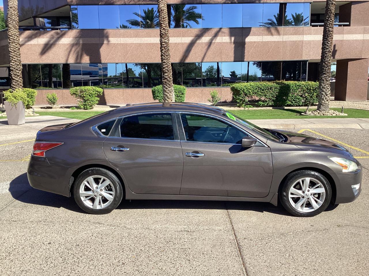 Nissan Altima 2.5 SV 2015