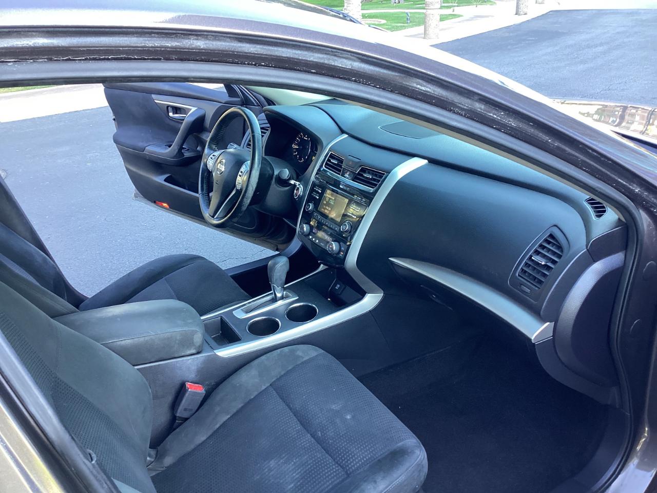 Nissan Altima 2.5 SV 2015