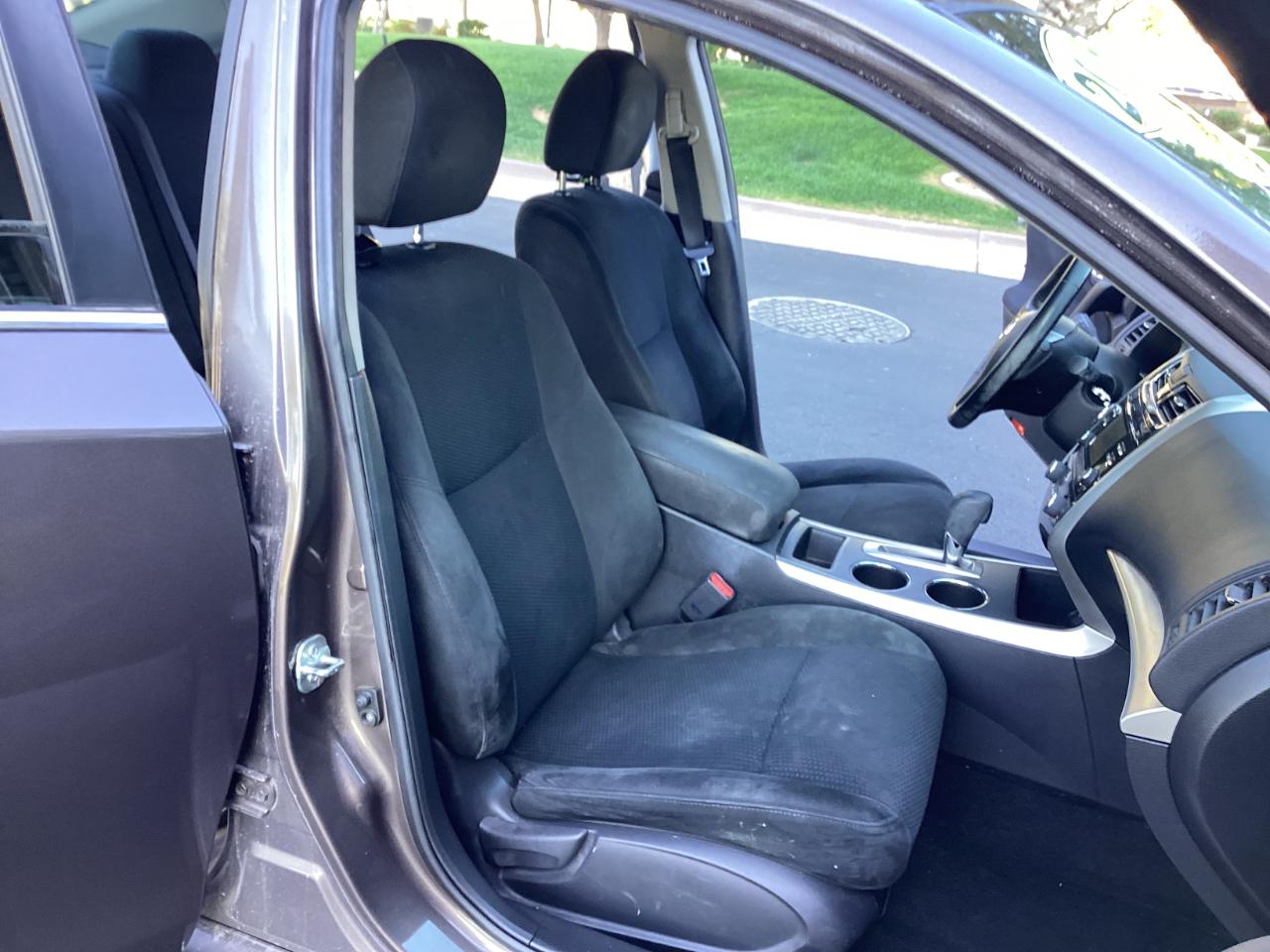 Nissan Altima 2.5 SV 2015