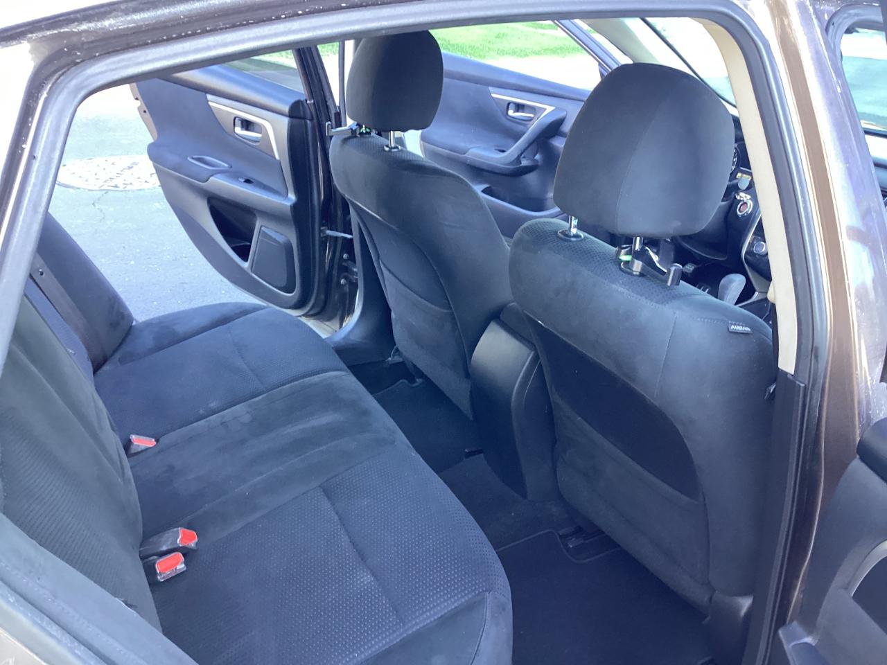 Nissan Altima 2.5 SV 2015