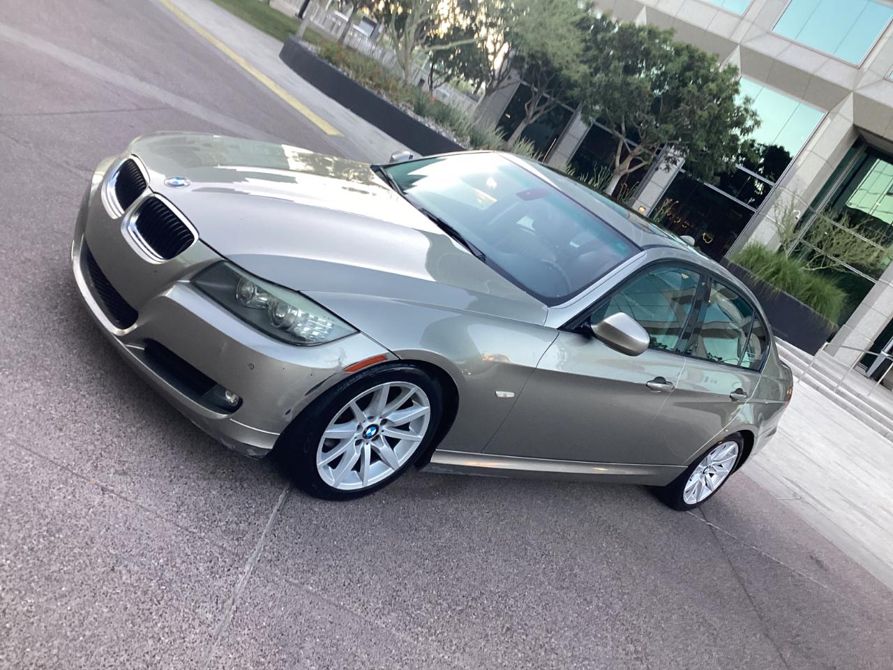 BMW 3-Series 328i SA 2010