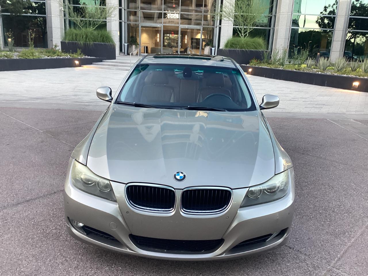 BMW 3-Series 328i SA 2010