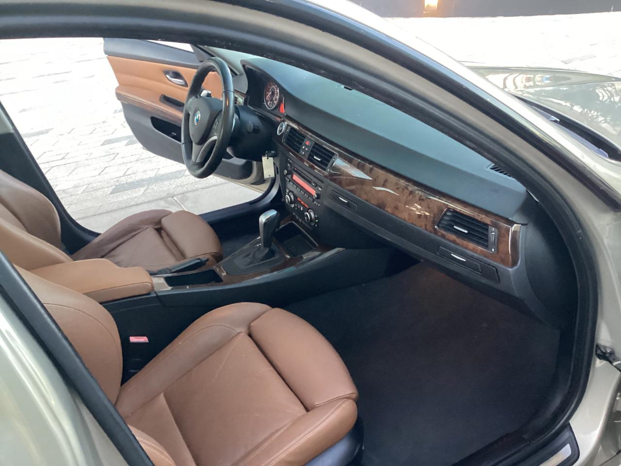 BMW 3-Series 328i SA 2010