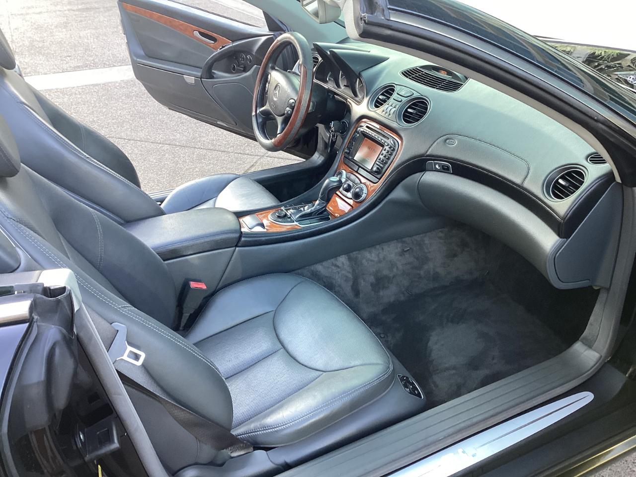 Mercedes-Benz SL-Class SL500 2004