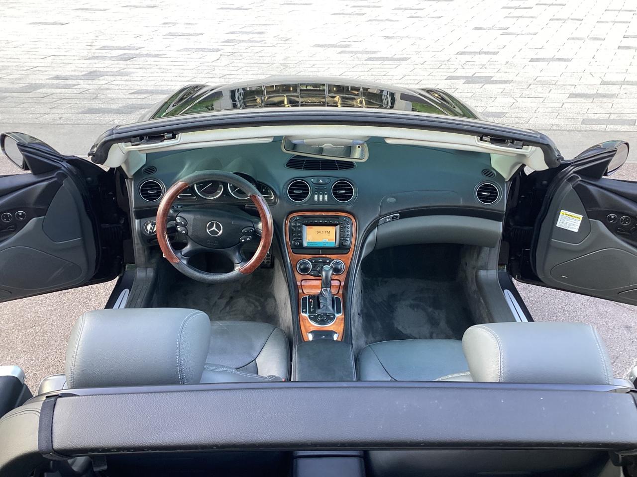 Mercedes-Benz SL-Class SL500 2004