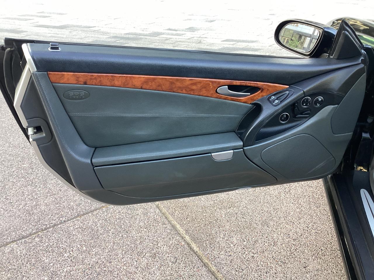 Mercedes-Benz SL-Class SL500 2004