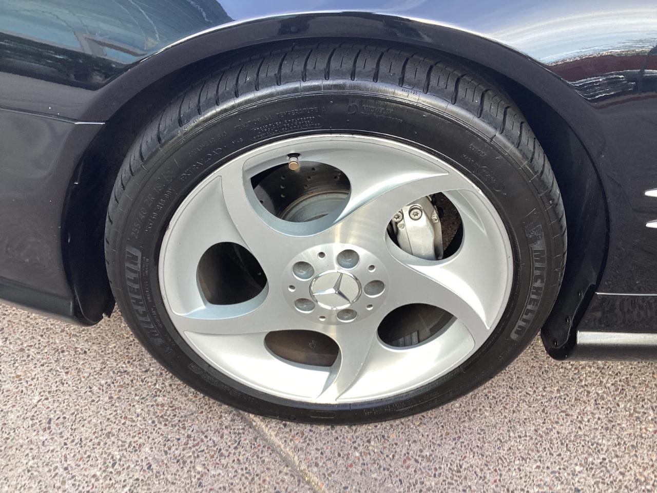 Mercedes-Benz SL-Class SL500 2004