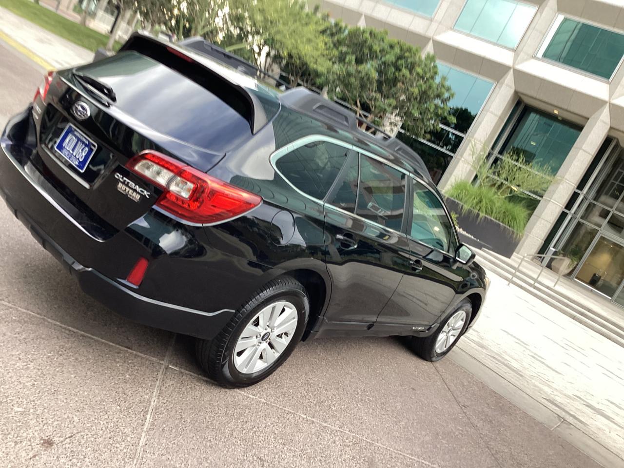 Subaru Outback 2.5i Premium 2015