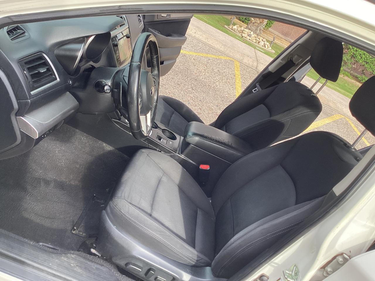 Subaru Legacy 2.5i Premium 2015