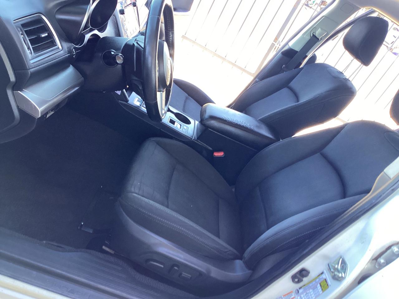 Subaru Legacy 2.5i Premium 2015