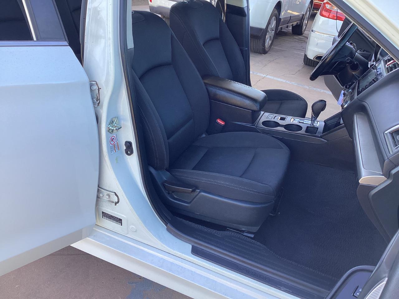 Subaru Legacy 2.5i Premium 2015