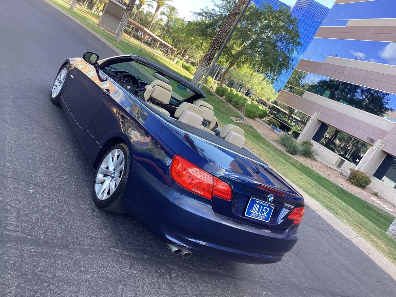 BMW 3-Series 328i Convertible - SULEV 2011