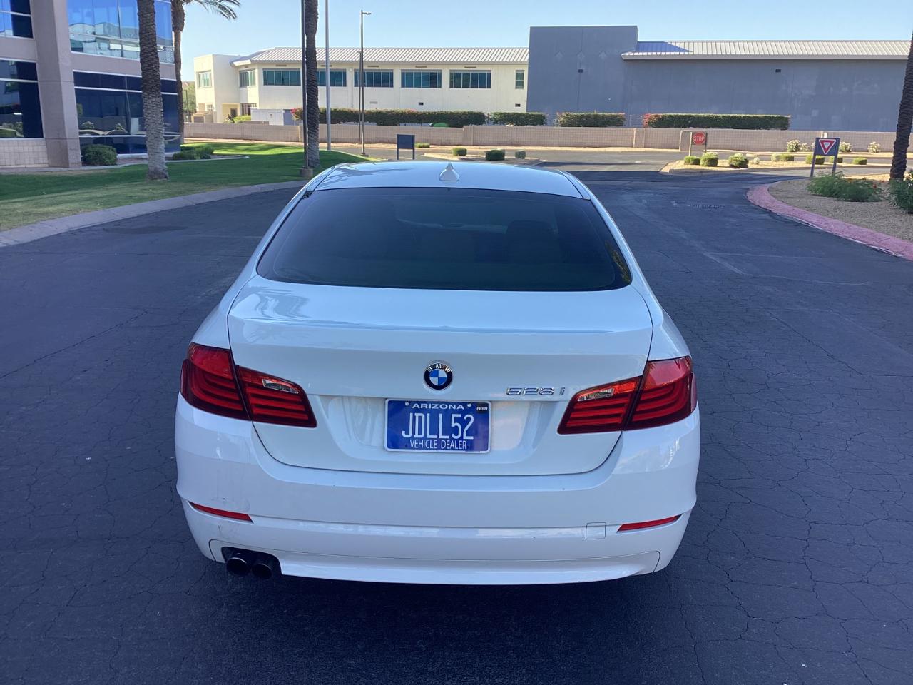 BMW 5-Series 528i 2012