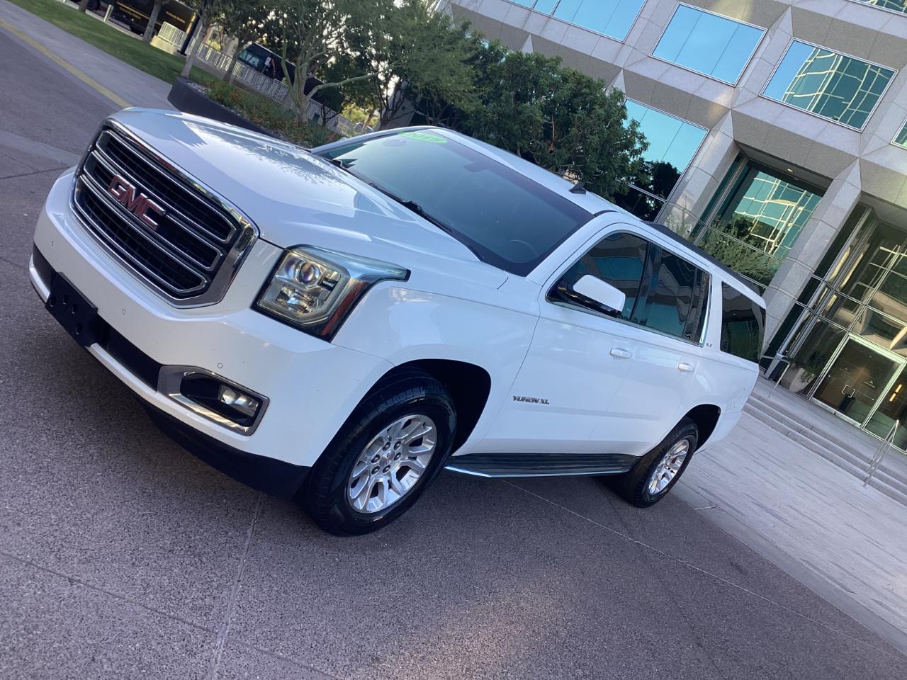 GMC Yukon XL SLE 1/2 Ton 2WD 2015