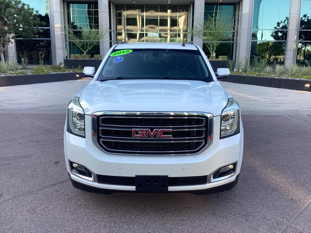 GMC Yukon XL SLE 1/2 Ton 2WD 2015