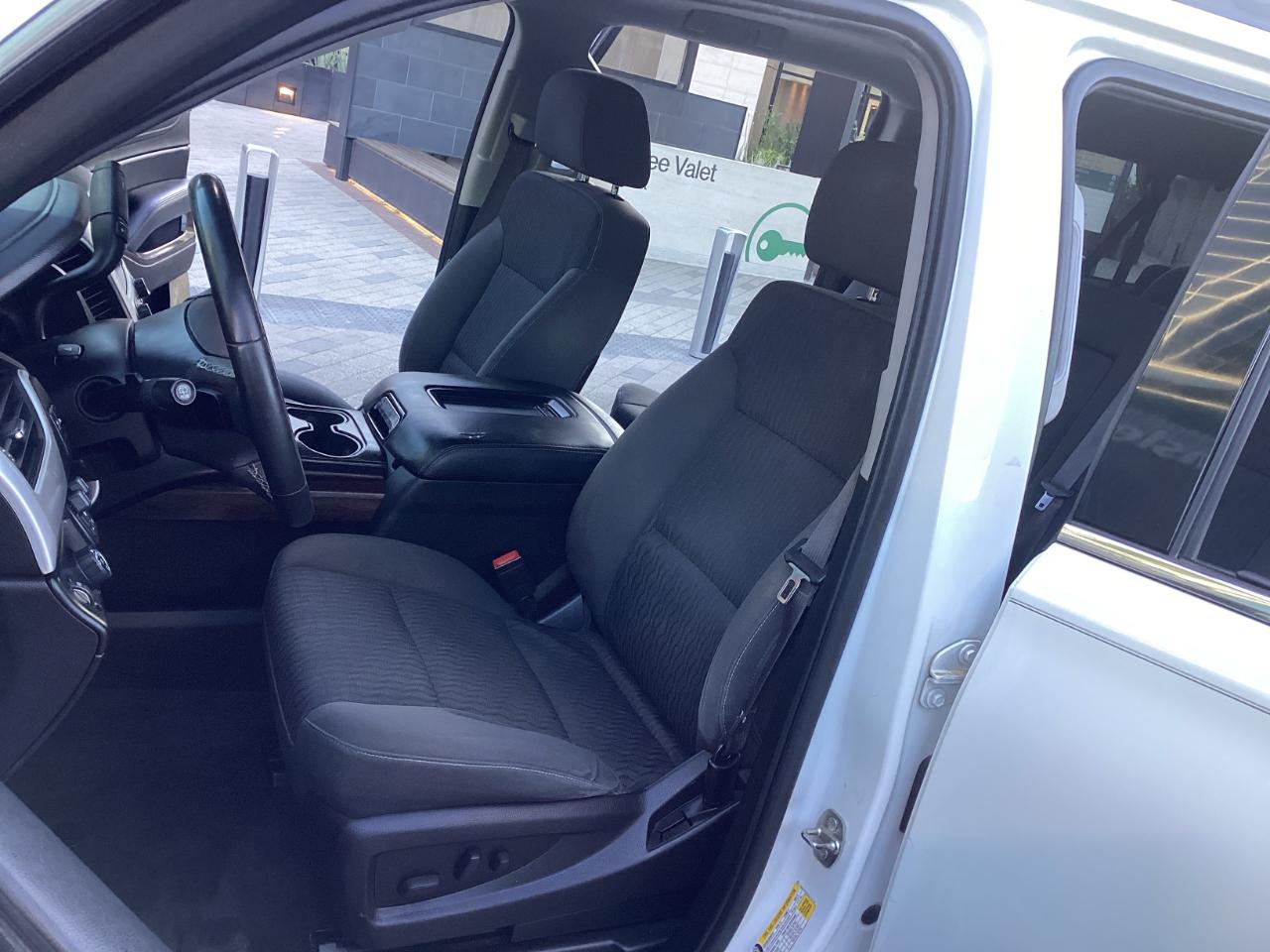 GMC Yukon XL SLE 1/2 Ton 2WD 2015